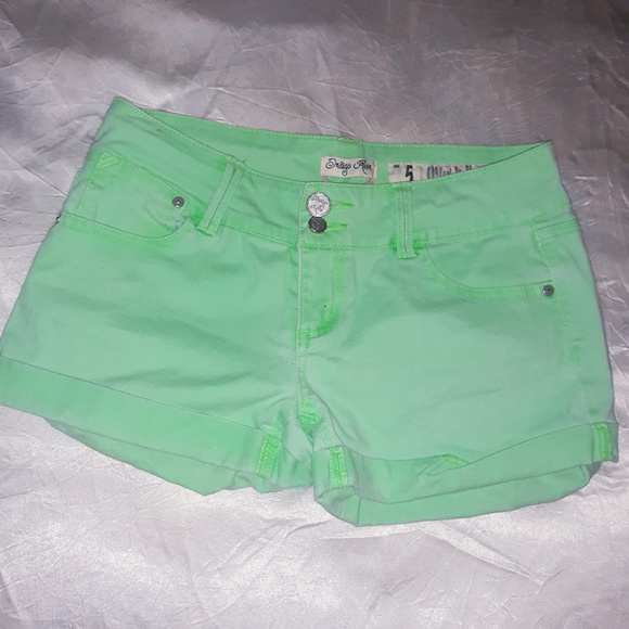 Shorts - Picture 1 of 3
